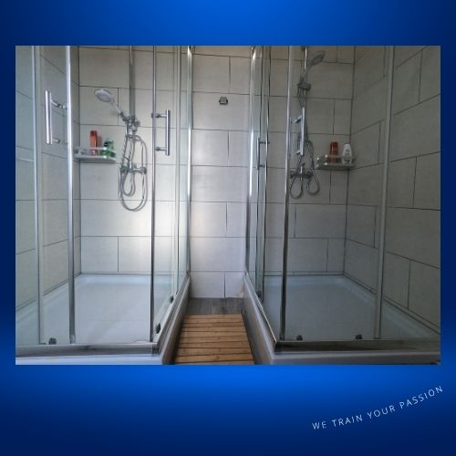 Duschräumlichkeiten